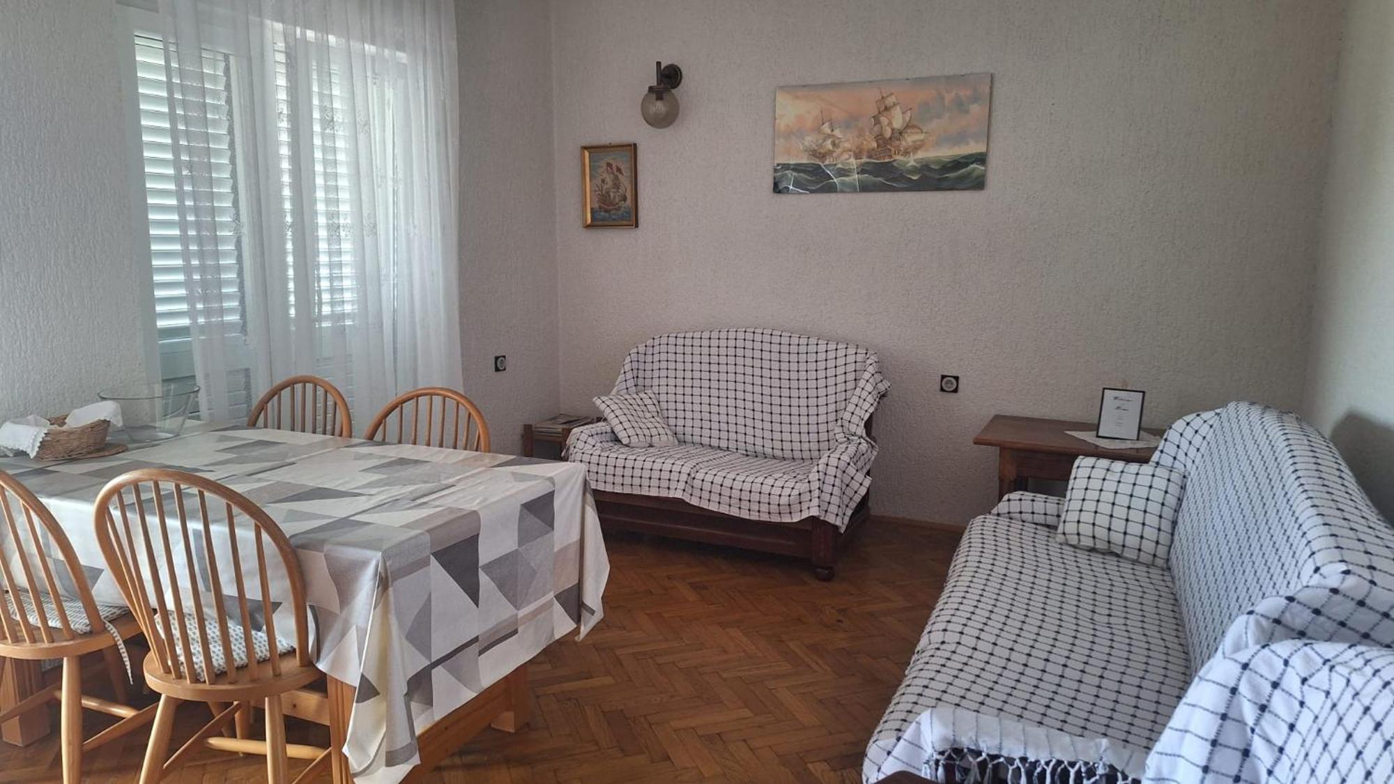 Apartment Lukovo - Puskaric Luaran gambar