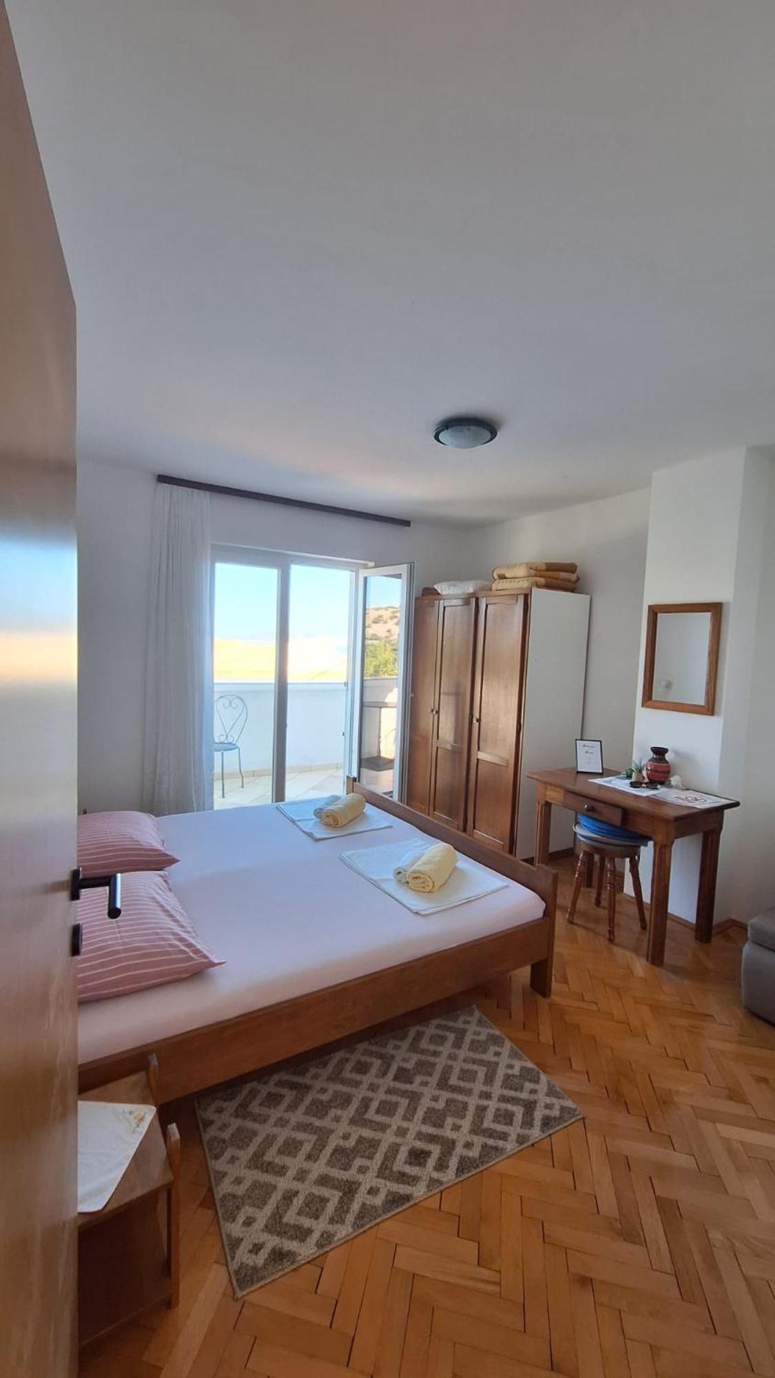 Apartment Lukovo - Puskaric Luaran gambar